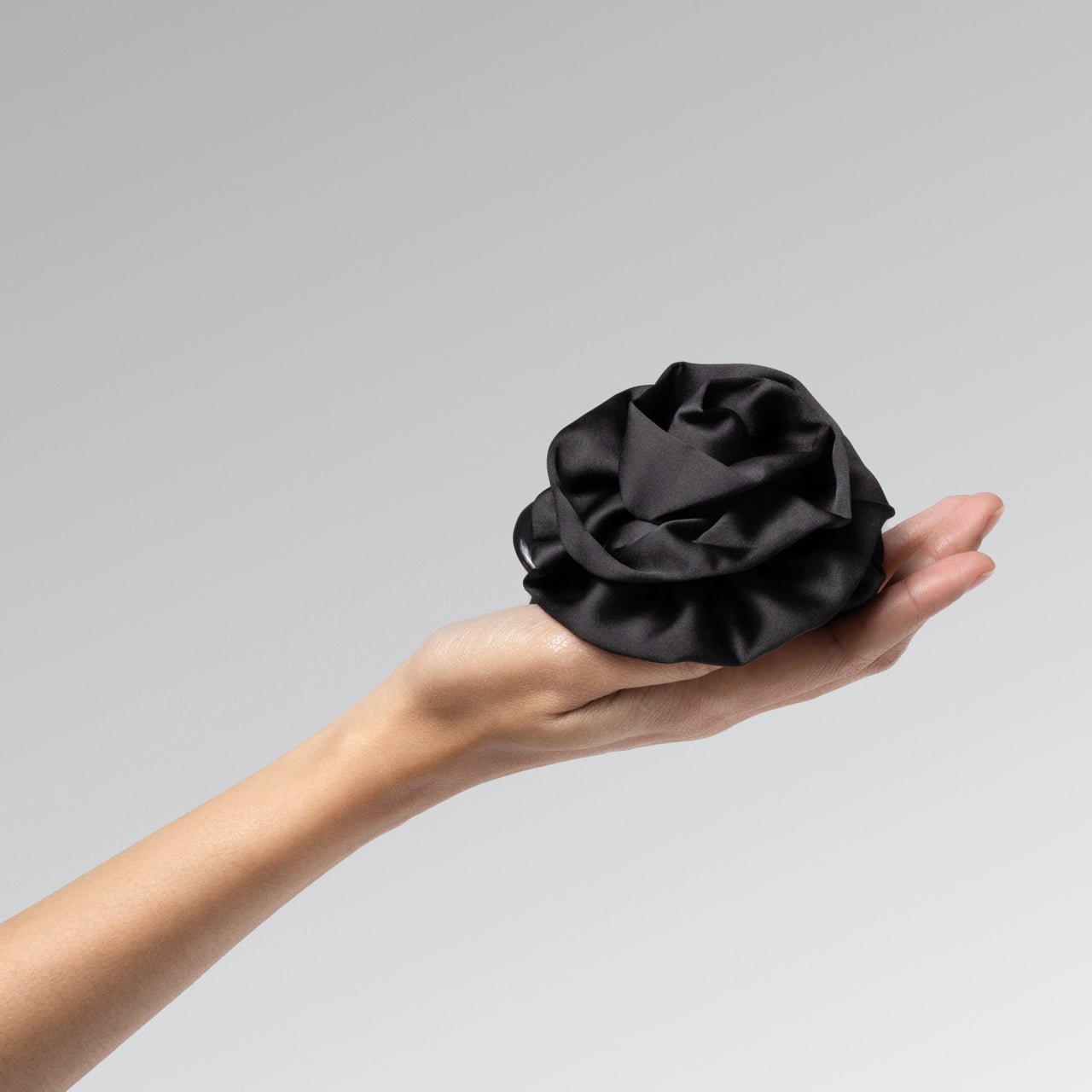 Satin Rosette Flat Cloud Clip in Black - Medium - Everyday Essentials