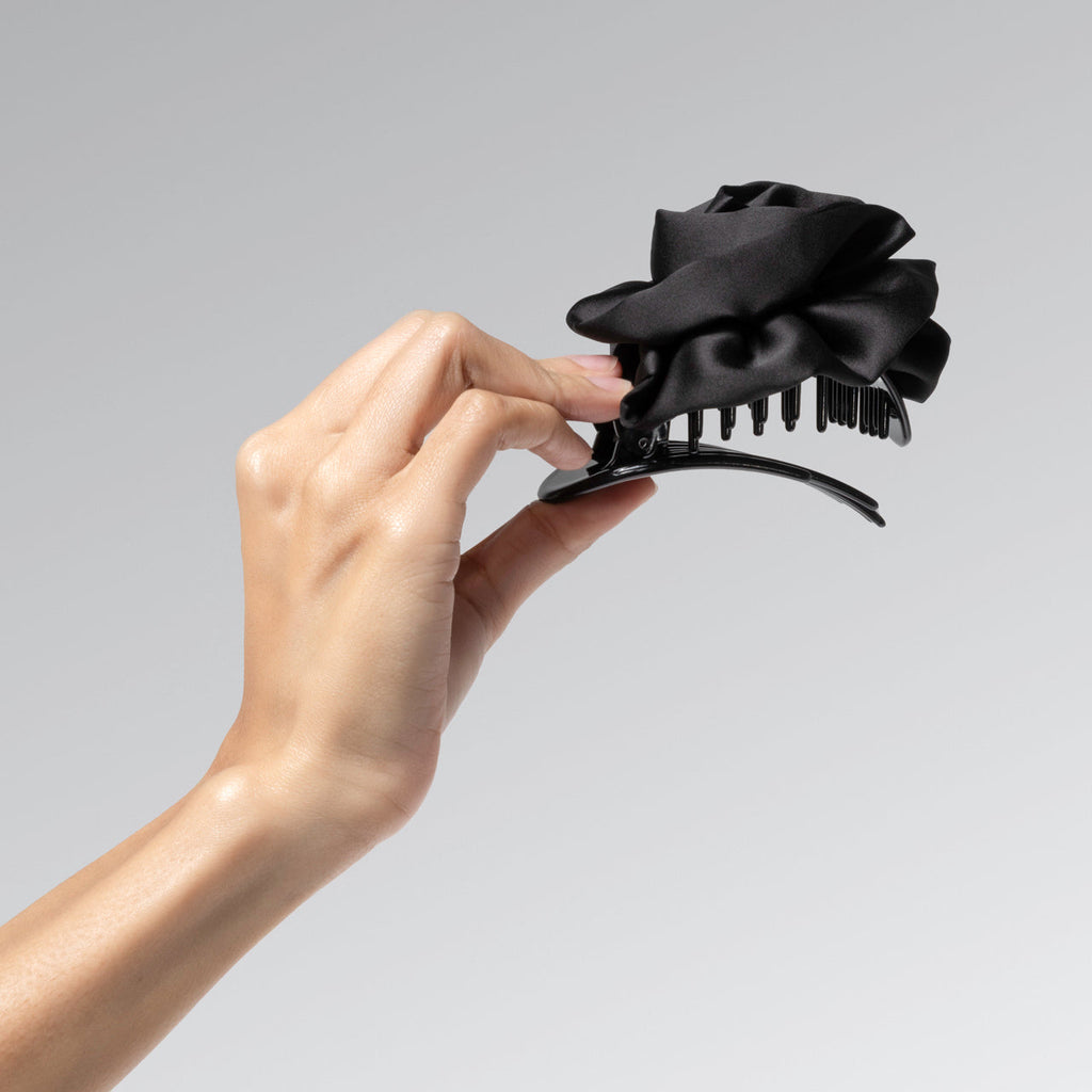Satin Rosette Flat Cloud Clip in Black - Medium - Everyday Essentials
