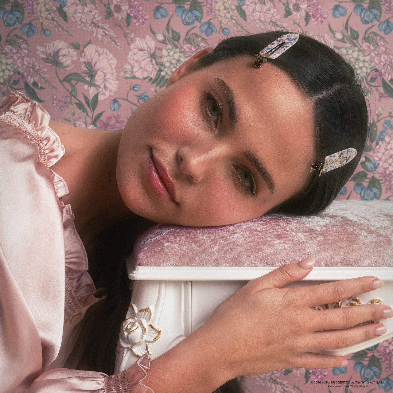 Bridgerton x Kitsch Creaseless Clips in Toile in Bloom - Everyday Essentials