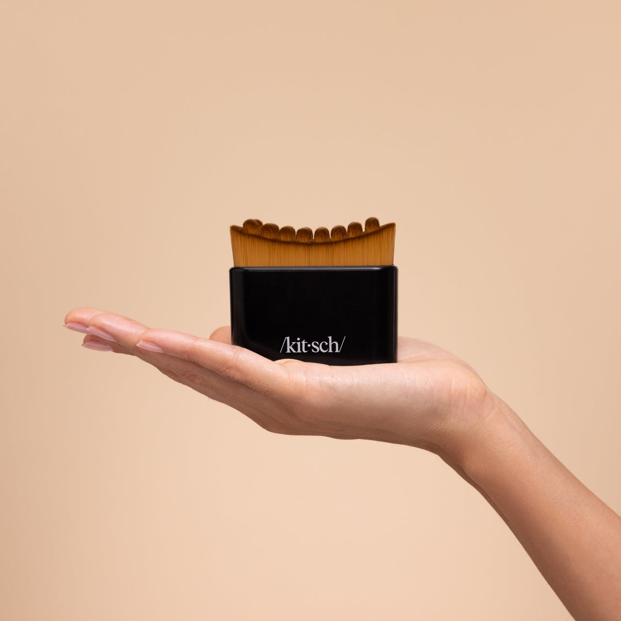Black Lymphatic Contour Face Brush - Signature Selection