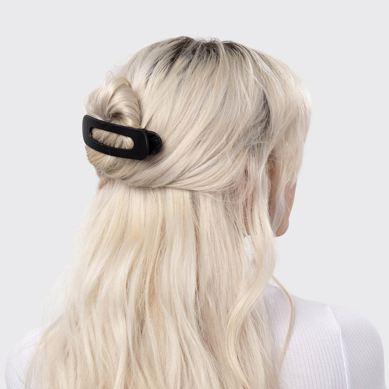 Black and Tort Flat Lay Claw Clips 2pc Set - Signature Selection