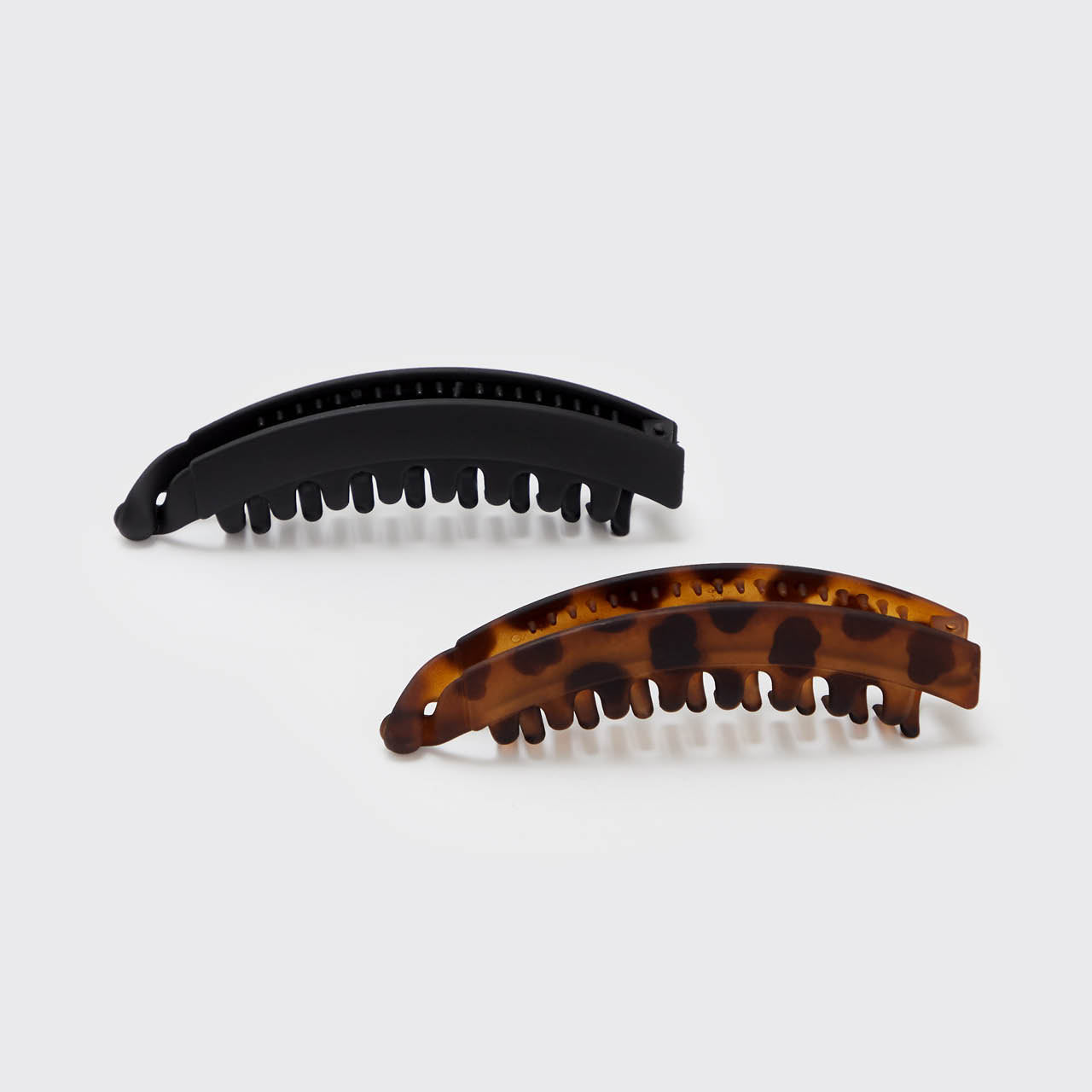 Banana Clip 2pc- Black and Tort - Signature Selection