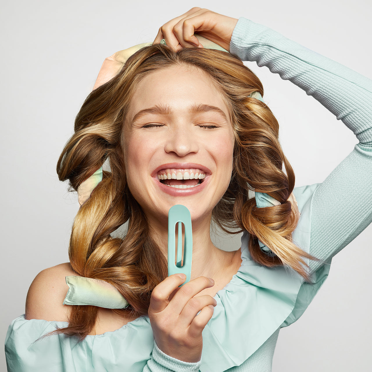Hair Hero XL Satin Heatless Styling and Flat Lay Claw 4pc Set - Aura - Everyday Essentials