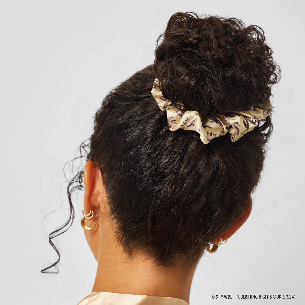 Kitsch x Harry Potter Satin Scrunchies 4pc Set in All Houses - Everyday Essentials