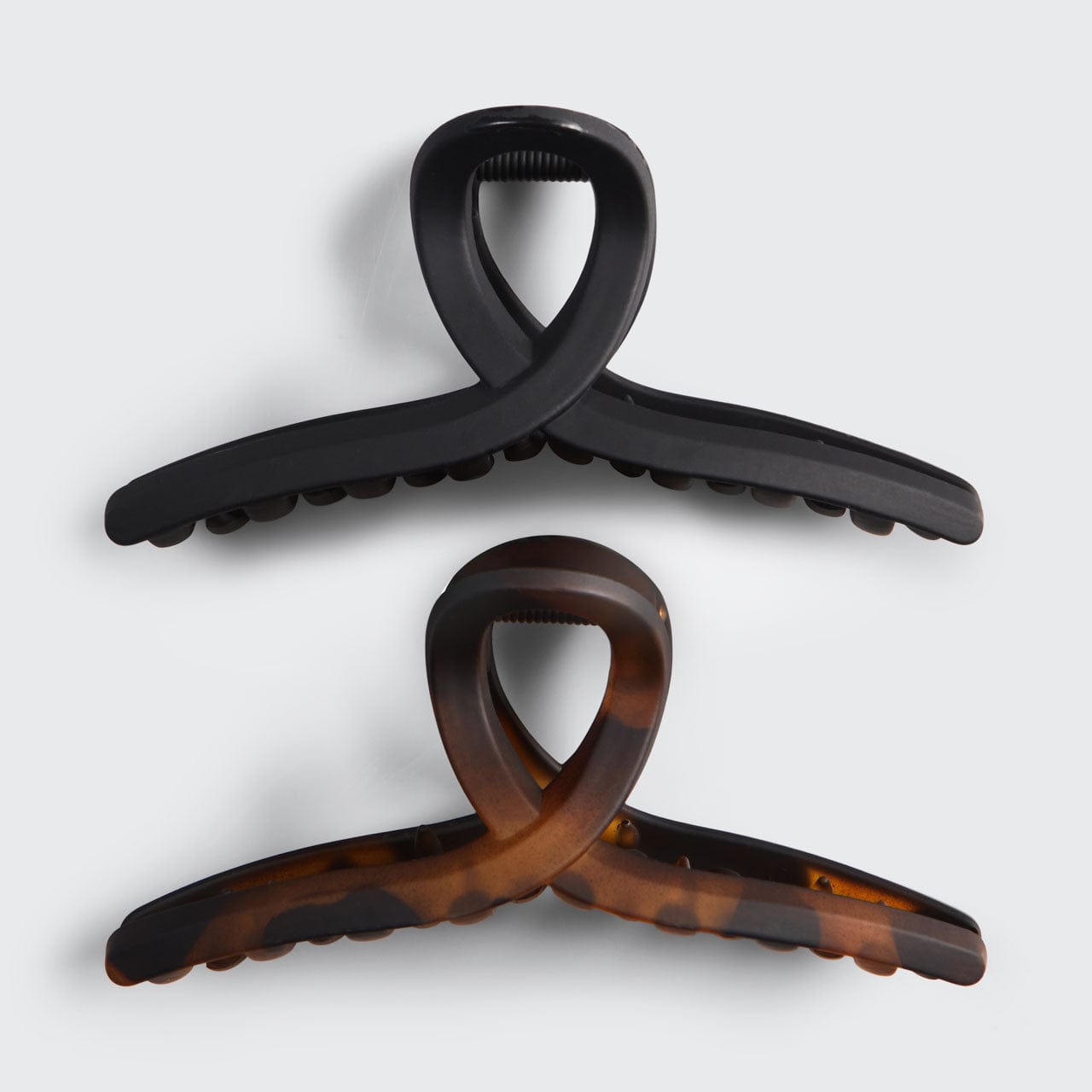 Black and Tort Loop Claw Clips 2pc Set - Large - Curated Collection