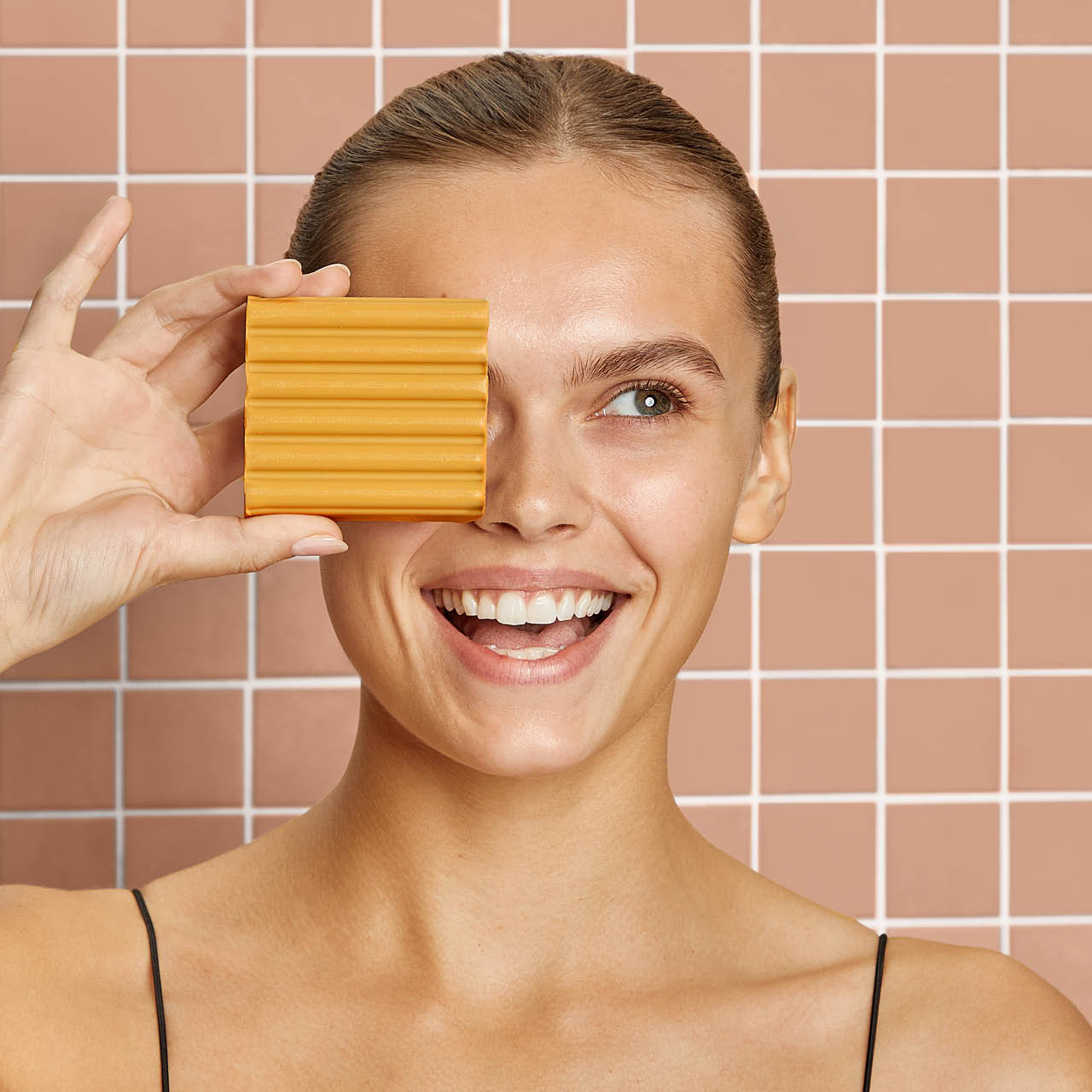 Kojic Acid Bar for Hyperpigmentation and Dark Spots - Signature Selection