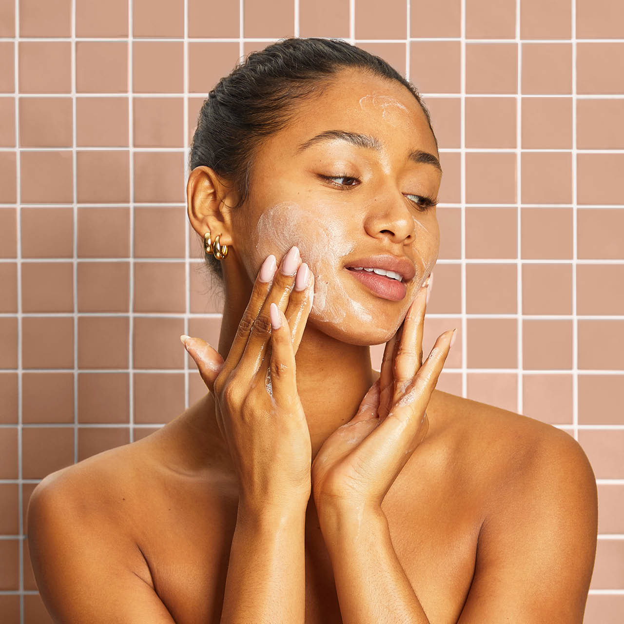Kojic Acid Bar for Hyperpigmentation and Dark Spots - Signature Selection