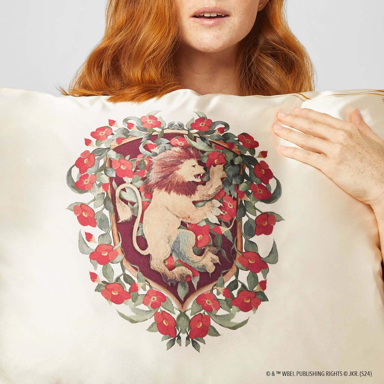 Kitsch x Harry Potter Satin Pillowcase in Gryffindor 2 Pack - Curated Collection