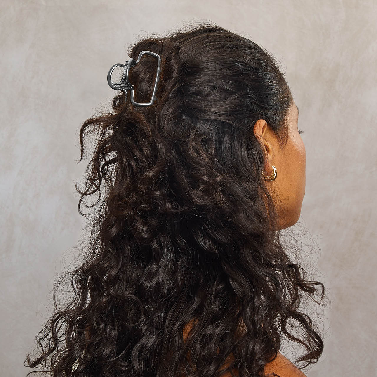 Hematite Metal Cloud Claw Clip - Signature Selection