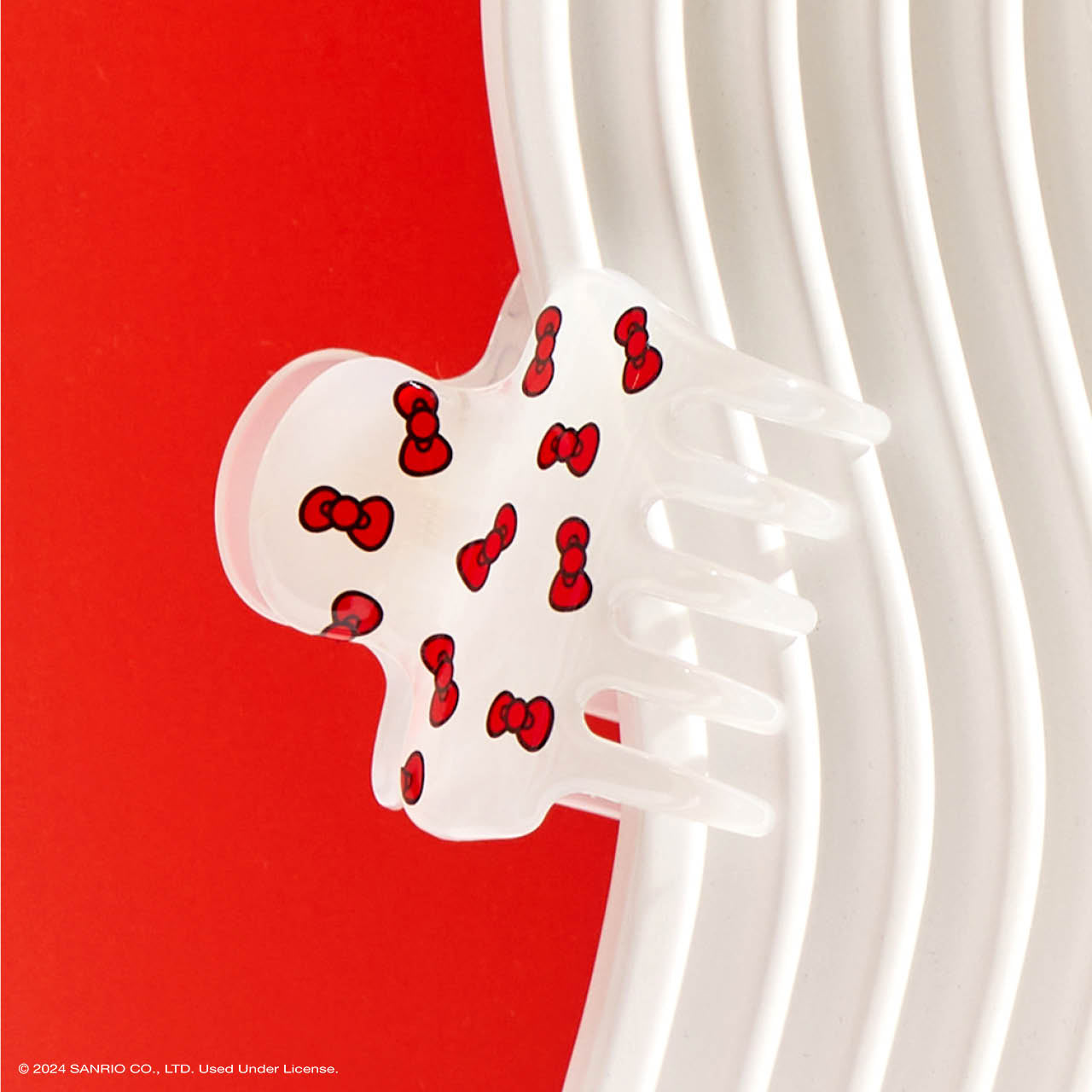 Hello Kitty x Kitsch Recycled Plastic Claw Clip - Kitty Bows - Signature Selection